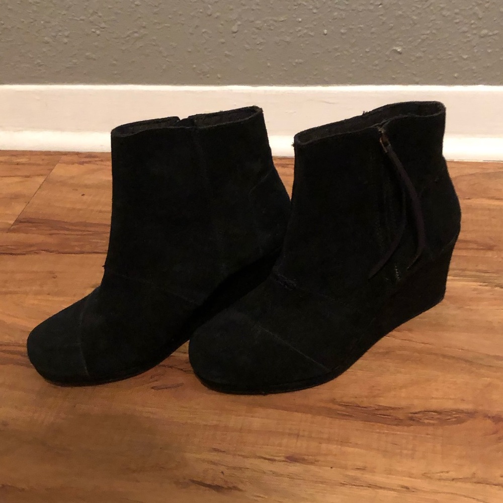 TOMS Heeled Suede Boots